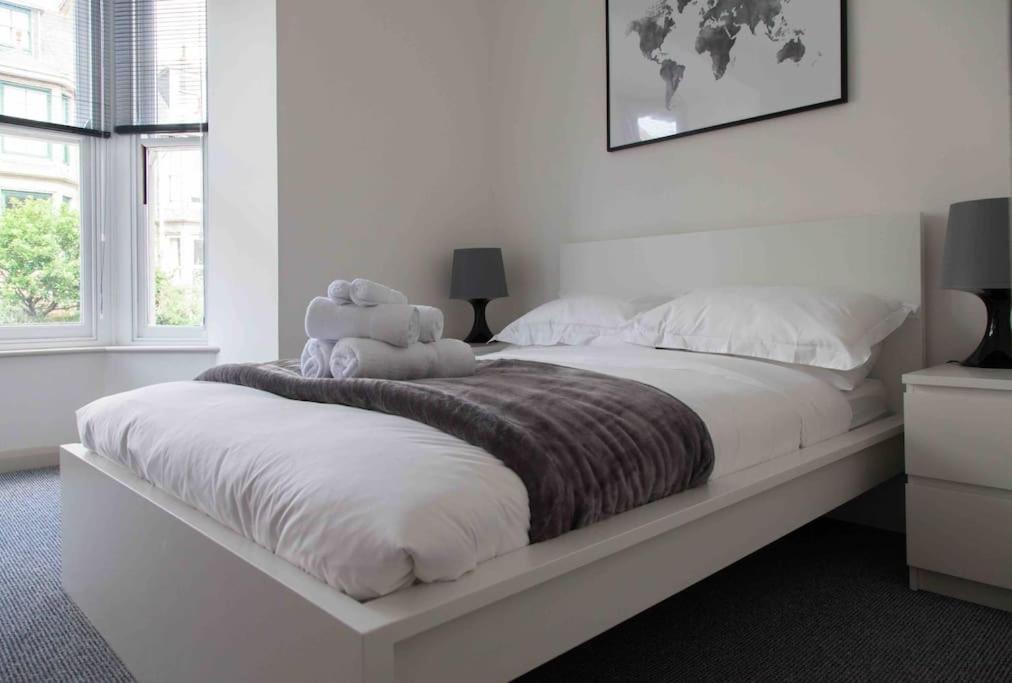 Stunning 2 Bed Apartment With Sea Views, Penzance Exterior foto