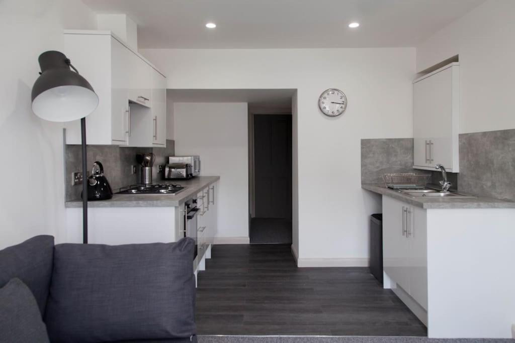 Stunning 2 Bed Apartment With Sea Views, Penzance Exterior foto
